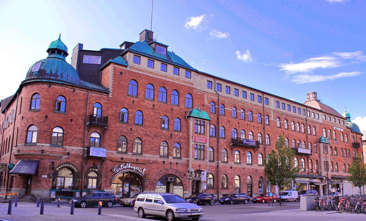Jaernvaegshotellet Gavle Exterior photo